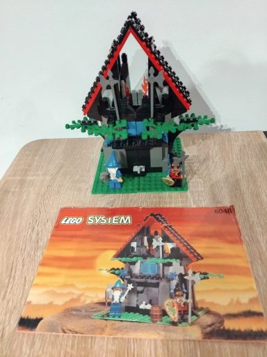 Lego Castle 6048 Dragon Knights Majisto's Magical Workshop cas015 cas249