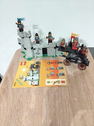 Lego Castle 6062 Black Falcons Battering Ram
